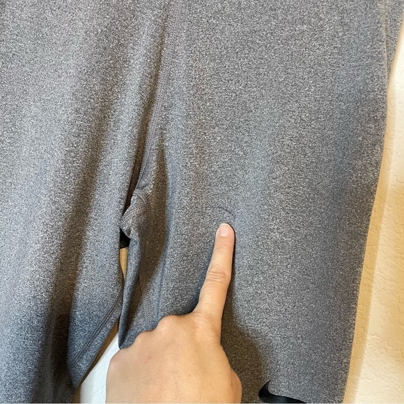 Nike Dri Fit Gray Leggings Size Medium - Picture 3 of 8